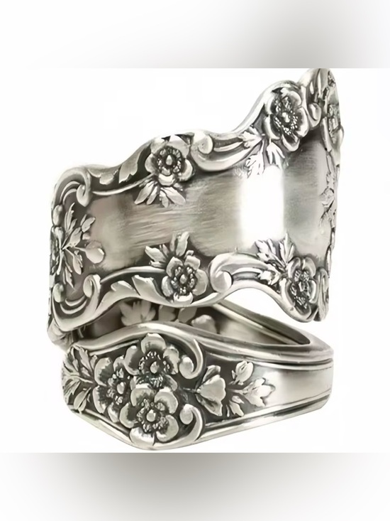 Jewelry - Floral Engraved Silver Spoon Ring Set